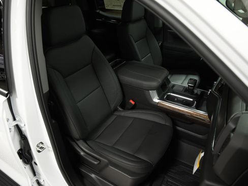 New 2026 GMC Sierra 1500 Elevation w/ Elevation Premium Package image 15