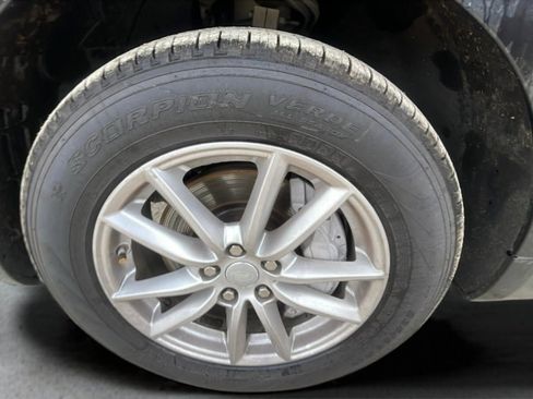 Used 2021 Land Rover Range Rover Sport SE image 19