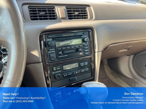 Used 2000 Toyota Camry XLE w/ Value Pkg 2 FWD image 21