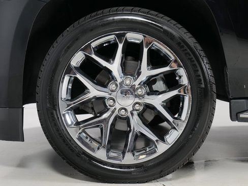 Used 2015 GMC Yukon Denali w/ Open Road Package AWD/4WD image 9