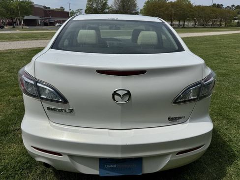 Used 2012 MAZDA MAZDA3 i Touring FWD image 9