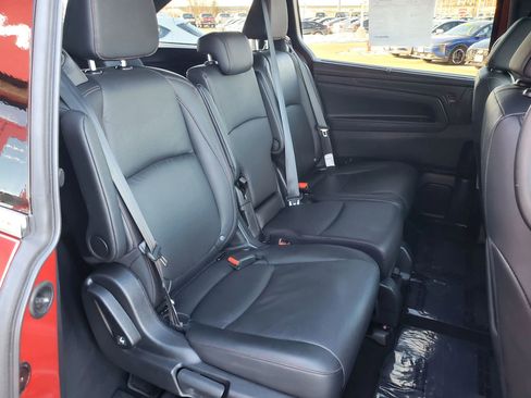 Used 2025 Honda Odyssey Sport-L image 13