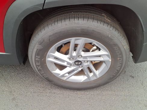 Certified 2025 Hyundai Santa Fe Limited AWD/4WD image 10
