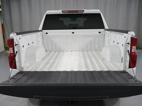 Used 2023 Chevrolet Silverado 1500 LT AWD/4WD image 31