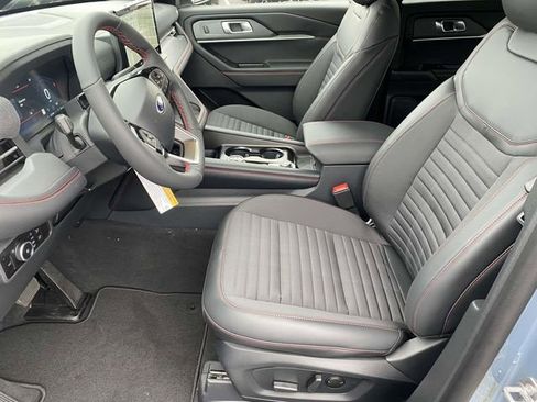 New 2026 Ford Explorer ST-Line w/ ST-Line Street Pack image 12
