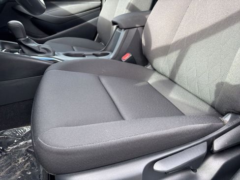 Used 2025 Toyota Corolla LE image 24