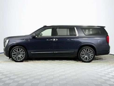 Used 2026 GMC Yukon XL Denali Ultimate w/ LPO, Illumination Package AWD/4WD image 8