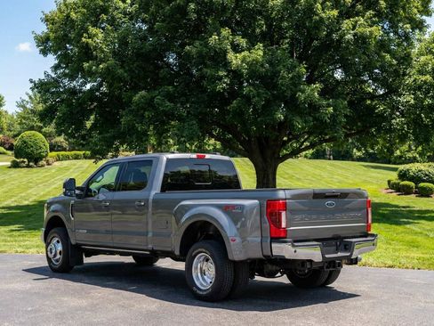 Used 2022 Ford F350 Lariat w/ Lariat Ultimate Package AWD/4WD image 12