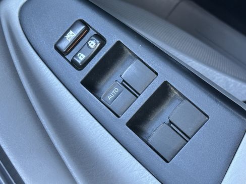 Used 2015 Toyota Tacoma TRD Sport 4WD Long Bed image 41