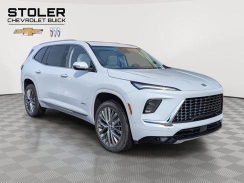 New 2026 Buick Enclave Avenir w/ Super Cruise Package AWD/4WD image 4