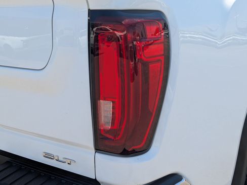 Certified 2023 GMC Sierra 2500 SLT AWD/4WD image 12