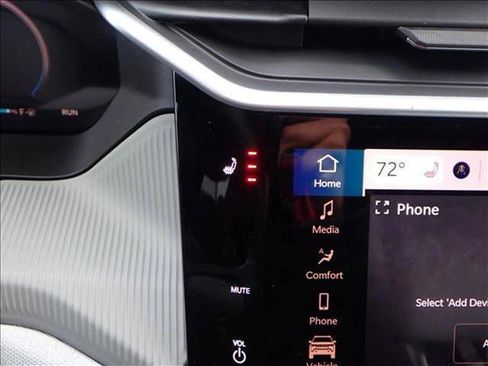 New 2026 Jeep Cherokee Laredo AWD/4WD image 18