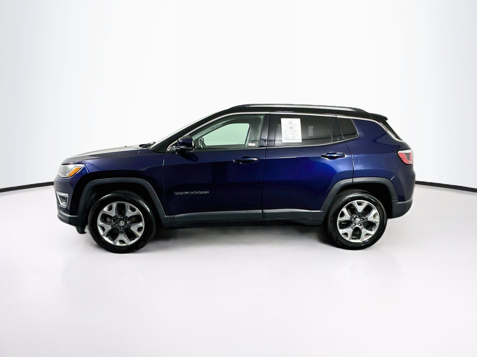 Used 2018 Jeep Compass Limited AWD/4WD image 4