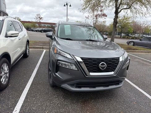 Used 2021 Nissan Rogue SV w/ Premium Package image 20