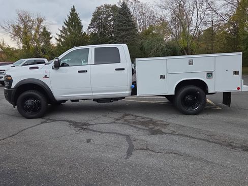 New 2025 RAM 5500 Tradesman AWD/4WD image 6