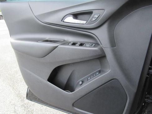 Used 2020 Chevrolet Equinox LT w/ Midnight Edition FWD image 20