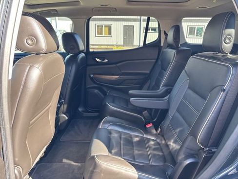Used 2019 GMC Acadia Denali w/ GMC Pro Grade Package image 25