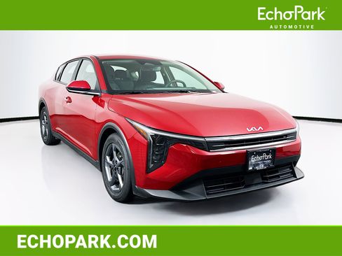 Used 2025 Kia K4 FWD image 1