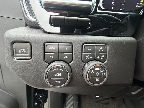 New 2026 Chevrolet Silverado 3500 High Country w/ Technology Package AWD/4WD image 29