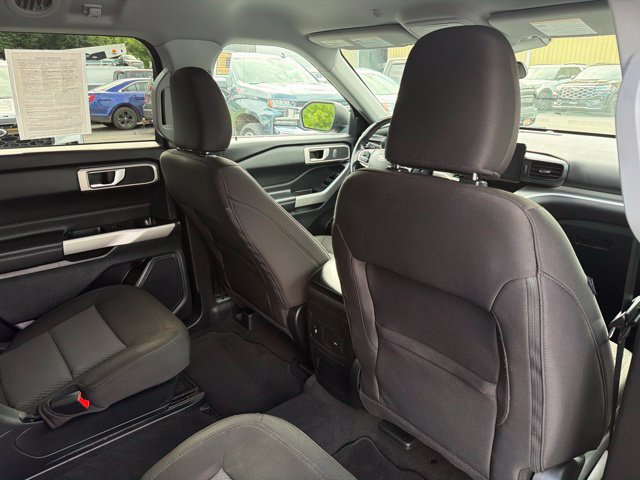 Used 2023 Ford Explorer XLT AWD/4WD image 37