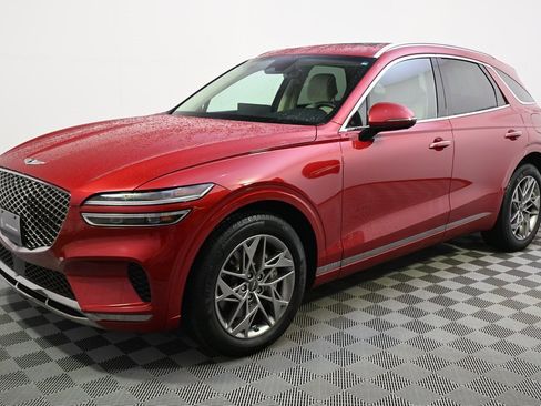 Used 2025 Genesis GV70 2.5T Select w/ Advanced Package image 2