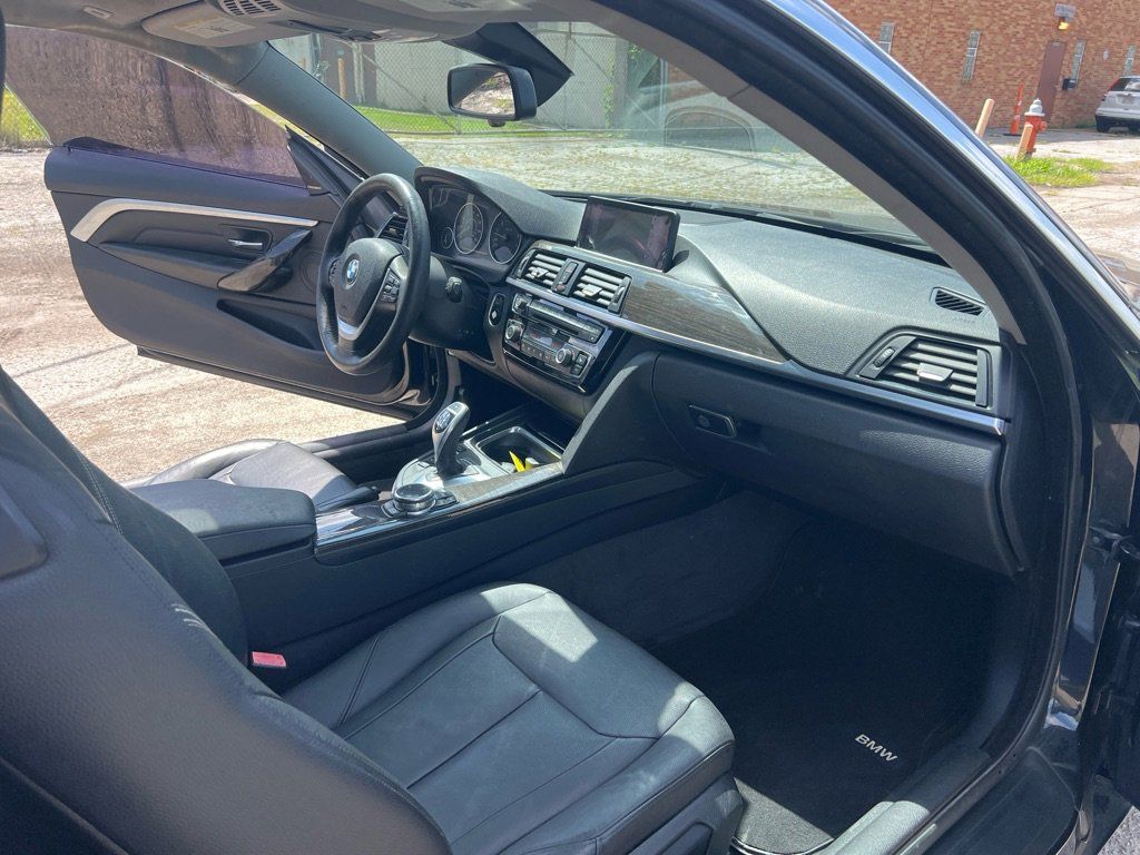 Used 2014 BMW 428i Coupe w/ Technology Package RWD image 12