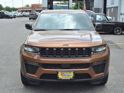 New 2026 Jeep Grand Cherokee Limited w/ Limited Altitude Package