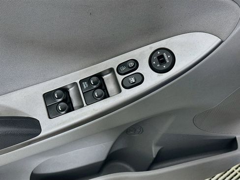 Used 2015 Hyundai Accent GLS FWD image 15