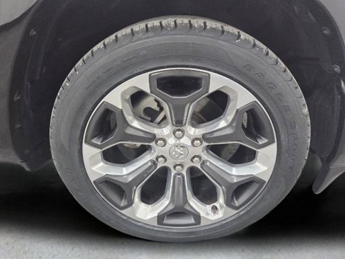 Used 2023 RAM 1500 Limited w/ Body Color Bumper Group image 38