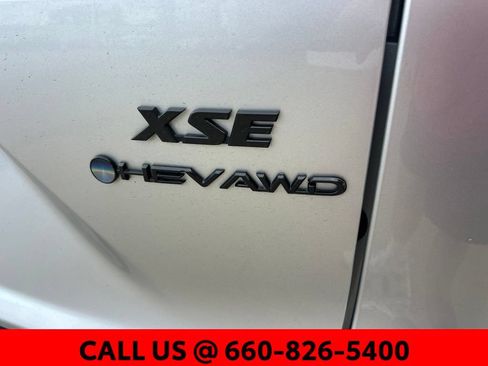 Used 2025 Toyota Corolla Cross AWD Hybrid w/ Convenience Package image 10