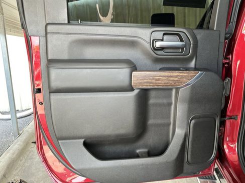 Used 2020 Chevrolet Silverado 2500 High Country w/ Technology Package AWD/4WD image 29