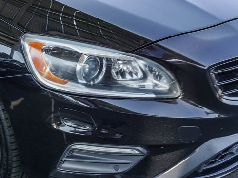 Used 2016 Volvo S60 T6 R-Design Platinum image 11