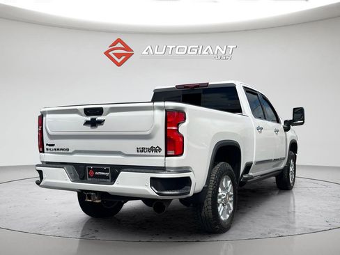Used 2024 Chevrolet Silverado 2500 High Country AWD/4WD image 7