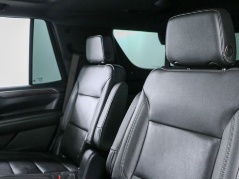 Used 2021 Chevrolet Tahoe Z71 w/ Rear Media and Nav Package AWD/4WD image 29