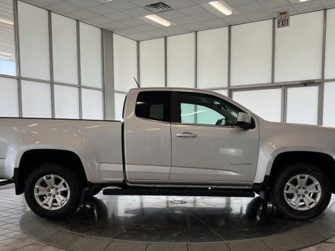 Used 2016 Chevrolet Colorado LT w/ LT Convenience Package RWD image 8
