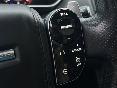 Used 2019 Land Rover Range Rover Sport HSE Dynamic image 32