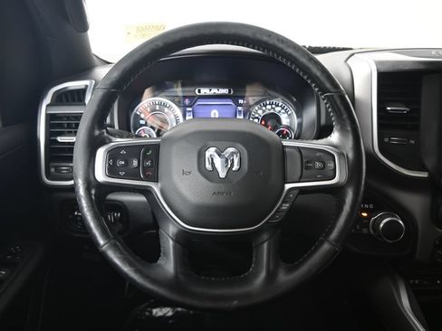 Used 2019 RAM 1500 Big Horn AWD/4WD image 36