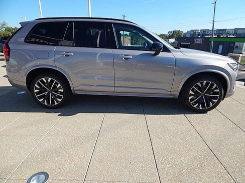New 2026 Volvo XC90 B6 Ultra w/ Lounge Package image 6
