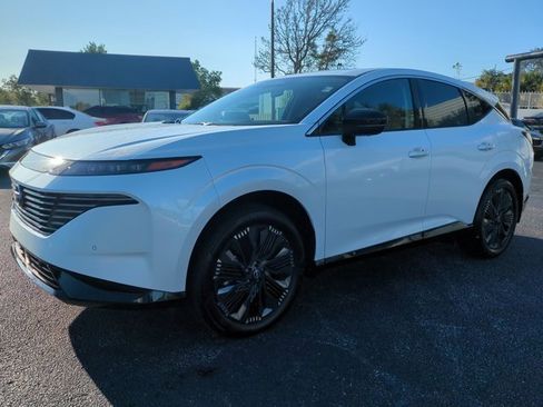 Certified 2025 Nissan Murano Platinum w/ Cargo Package image 8