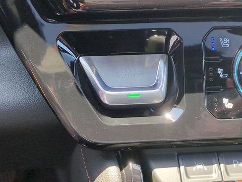New 2026 GMC Sierra 1500 AT4 w/ AT4 Premium Package AWD/4WD image 17