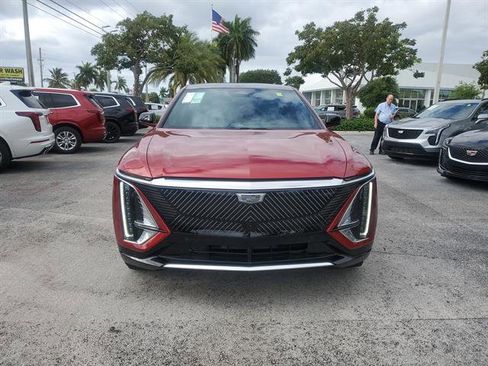 Certified 2024 Cadillac Lyriq Luxury RWD image 35