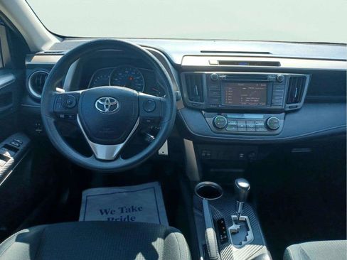 Used 2014 Toyota RAV4 XLE AWD/4WD image 12