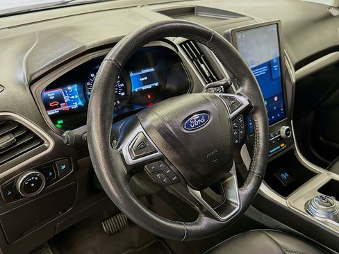 Used 2023 Ford Edge SEL image 18