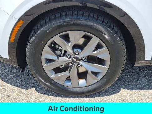 Used 2023 Kia Sportage SX FWD image 12