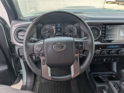 Used 2023 Toyota Tacoma TRD Sport w/ Technology Package AWD/4WD image 12