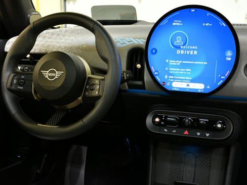 Used 2025 MINI Cooper S image 41