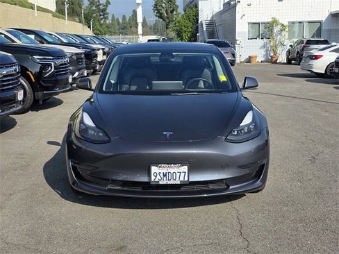 Used 2022 Tesla Model 3 image 2