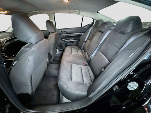 Used 2024 Nissan Altima 2.5 SV FWD image 22