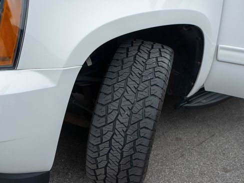 Used 2012 Chevrolet Tahoe LT w/ All-Star Edition AWD/4WD image 27