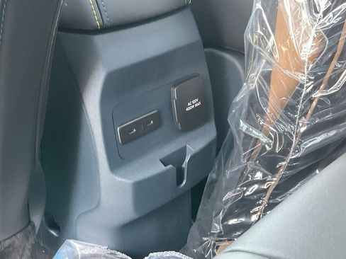 New 2025 Ford Maverick Lobo image 22